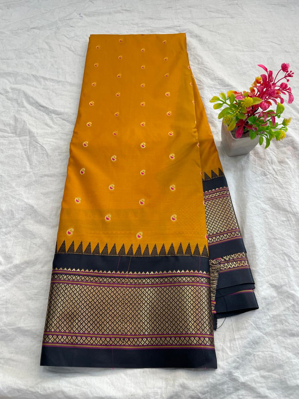 🍁Gadwal Mixed Silk Paithani Pallu With Blouse Sarees.