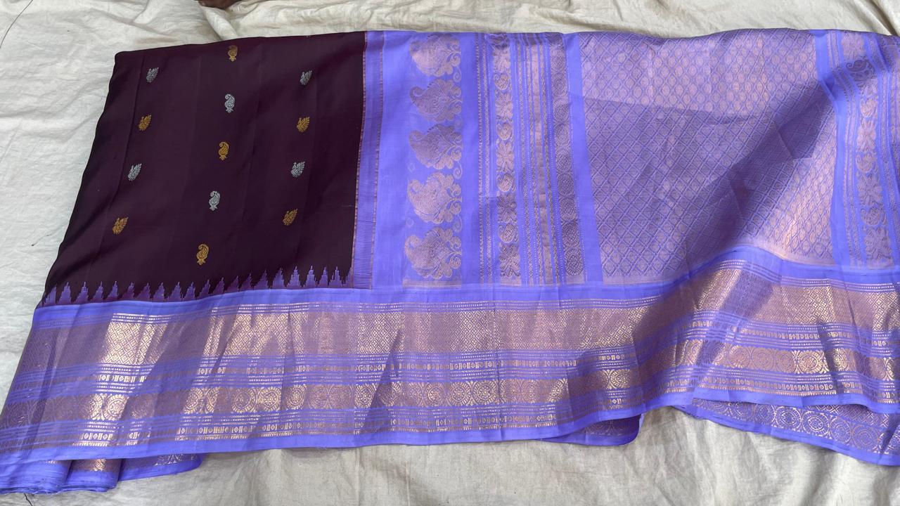 🍁Gadwal Pure Silk Butta Handloom With Blouse Sarees.