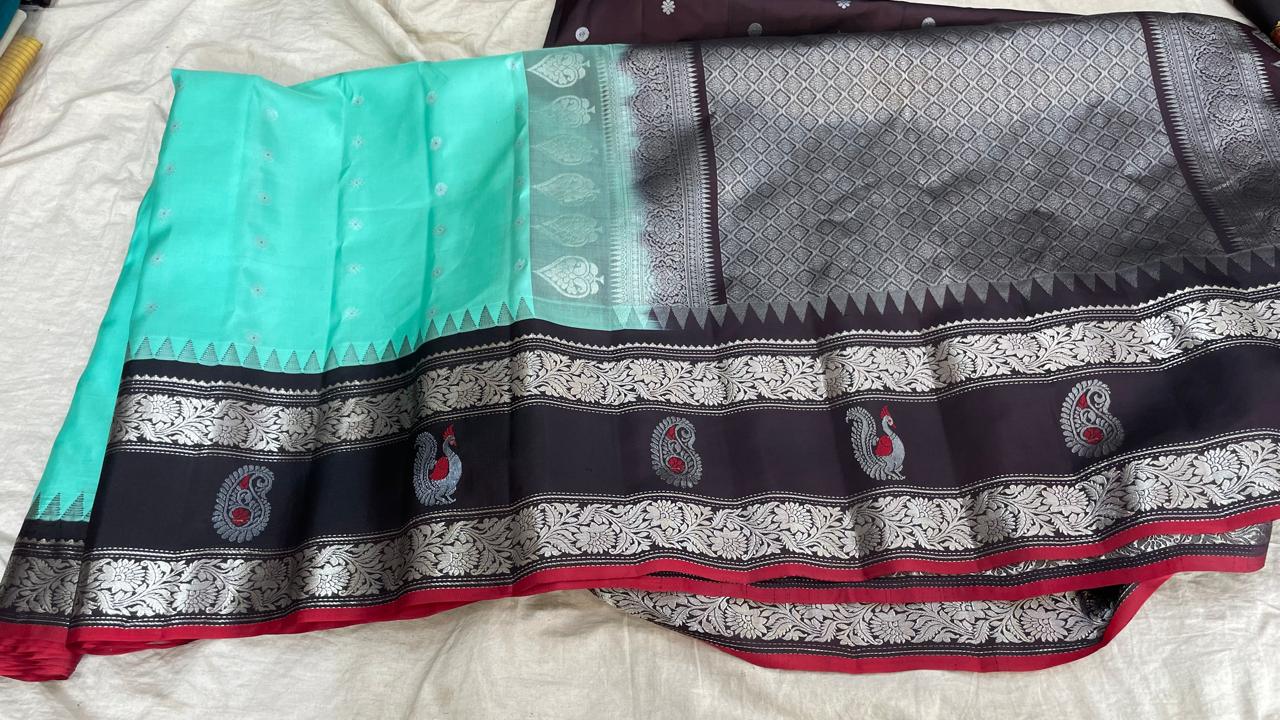 🍁Gadwal Pure Silk Border Butta With Blouse Sarees.