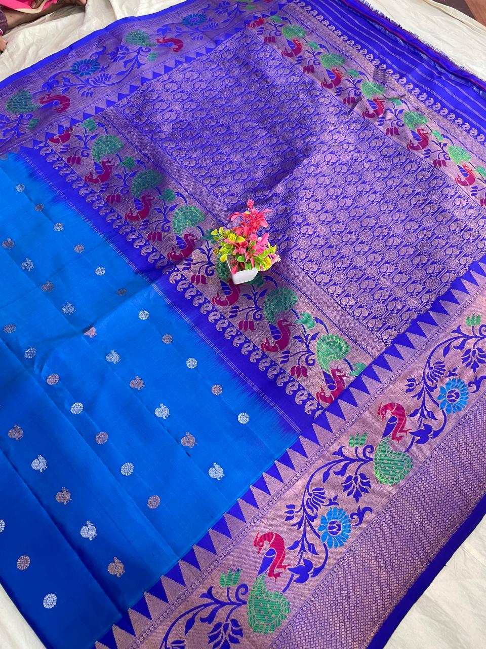 🍁Gadwal Pure Silk Handloom Turning Border With Blouse Sarees.