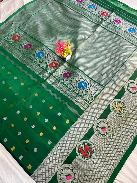 🍁Gadwal Pure Silk Handloom Turning Border With Blouse Sarees.