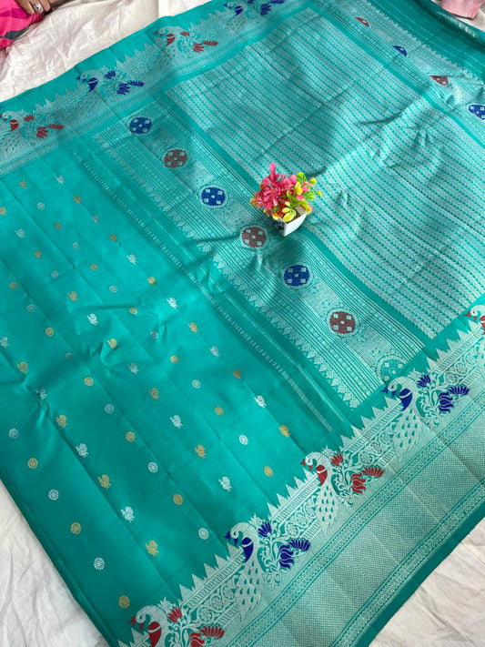 🍁Gadwal Pure Silk Handloom Turning Border With Blouse Sarees.