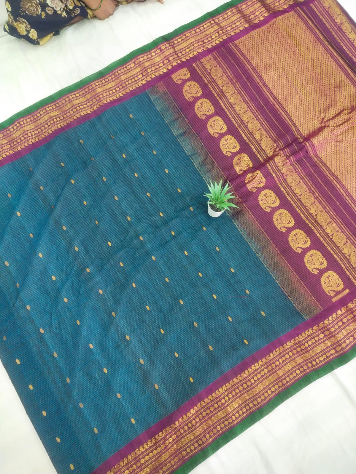 🌲Type: Gadwal Pure Sico Butta With Blouse Handloom Sarees.