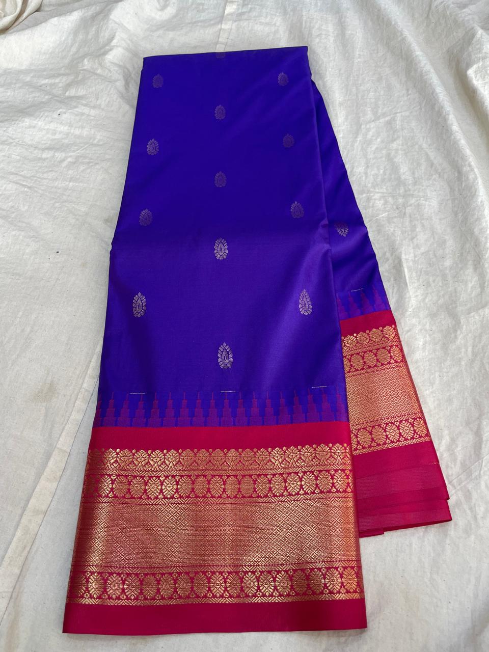 🍁Type: Gadwal Mixed Silk With Blouse Sarees.