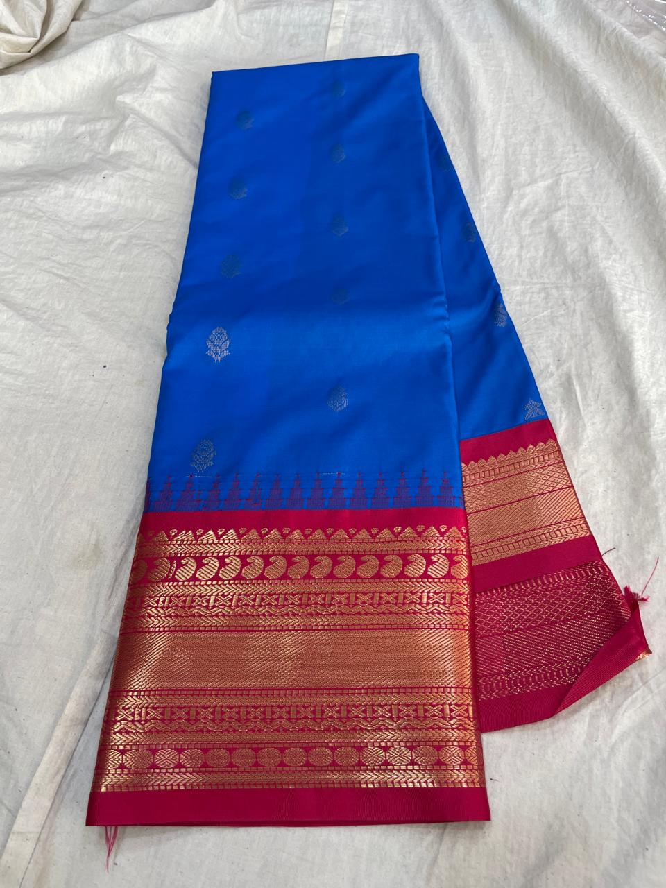 🍁Type: Gadwal Mixed Silk With Blouse Sarees.