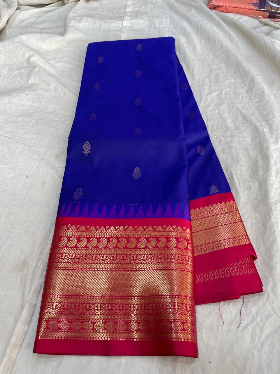 🍁Type: Gadwal Mixed Silk With Blouse Sarees.