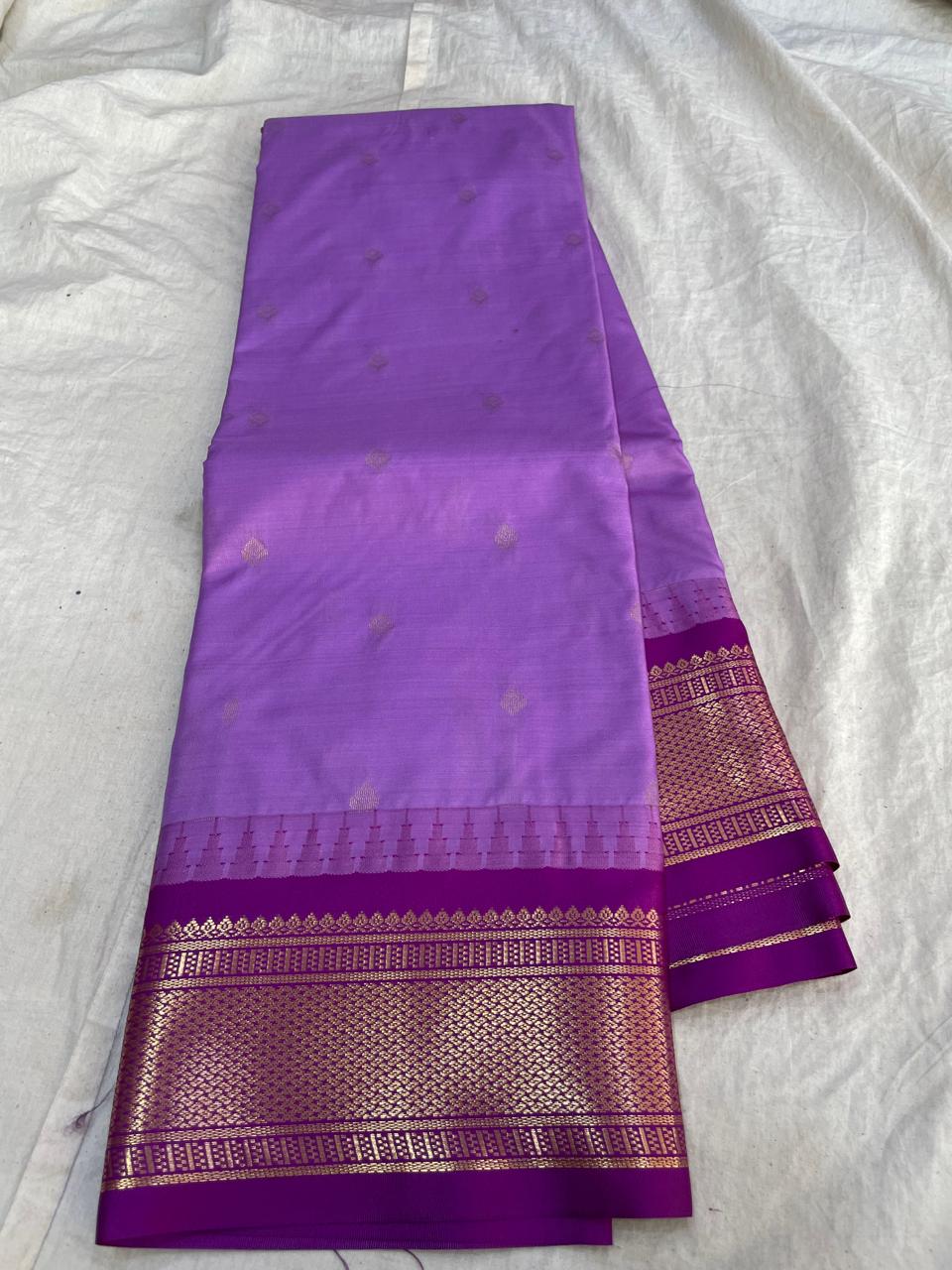 🍁Type: Gadwal Mixed Silk With Blouse Sarees.