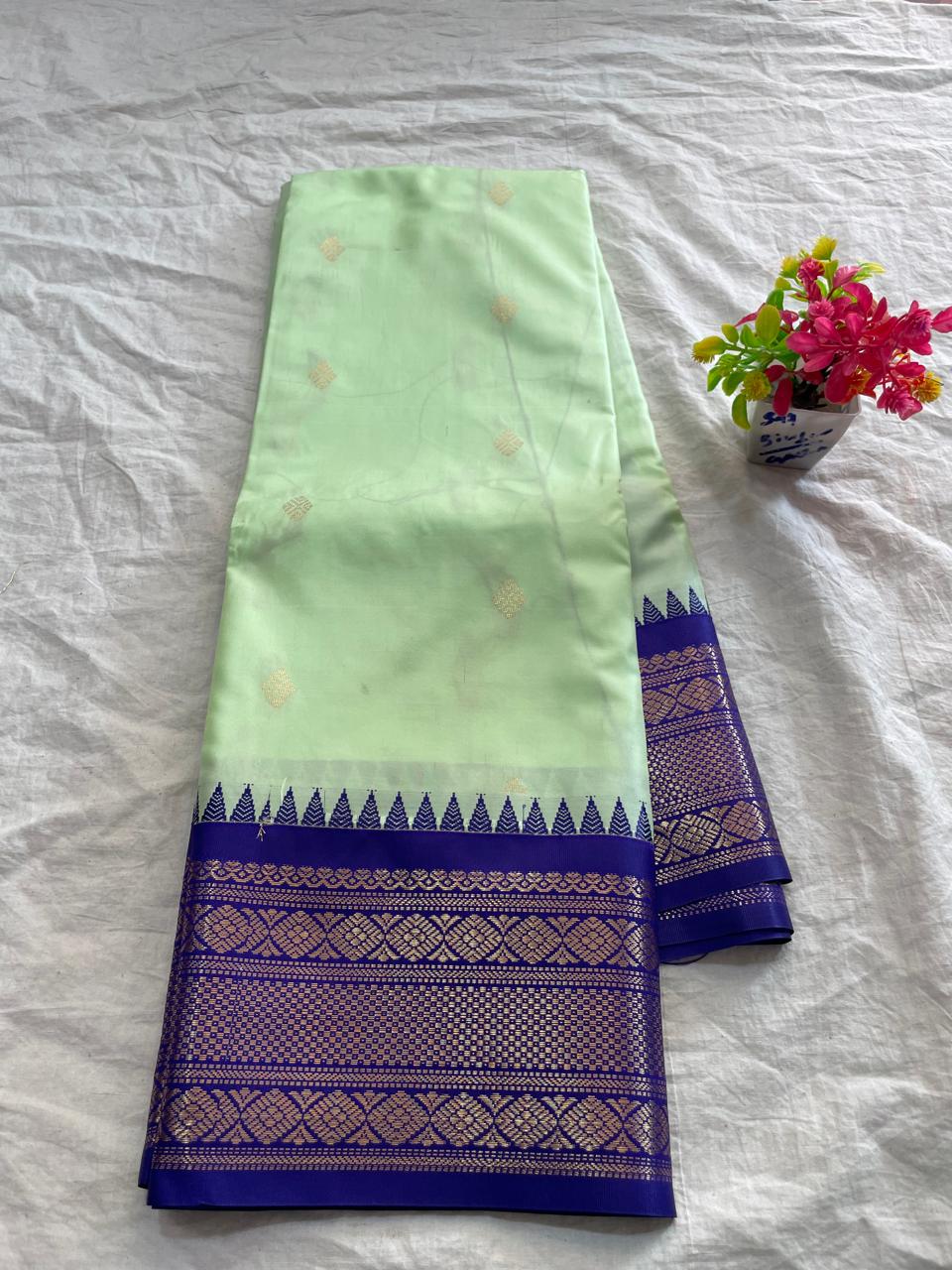 🍁Type: Gadwal Mixed Silk With Blouse Sarees.