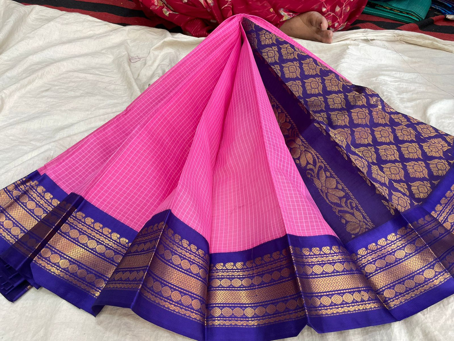 🍁Type: Gadwal Pure Cotton With Out Blouse Sarees.