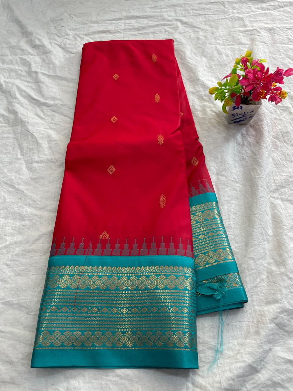 🍁Type: Gadwal Mixed Silk With Blouse Sarees.