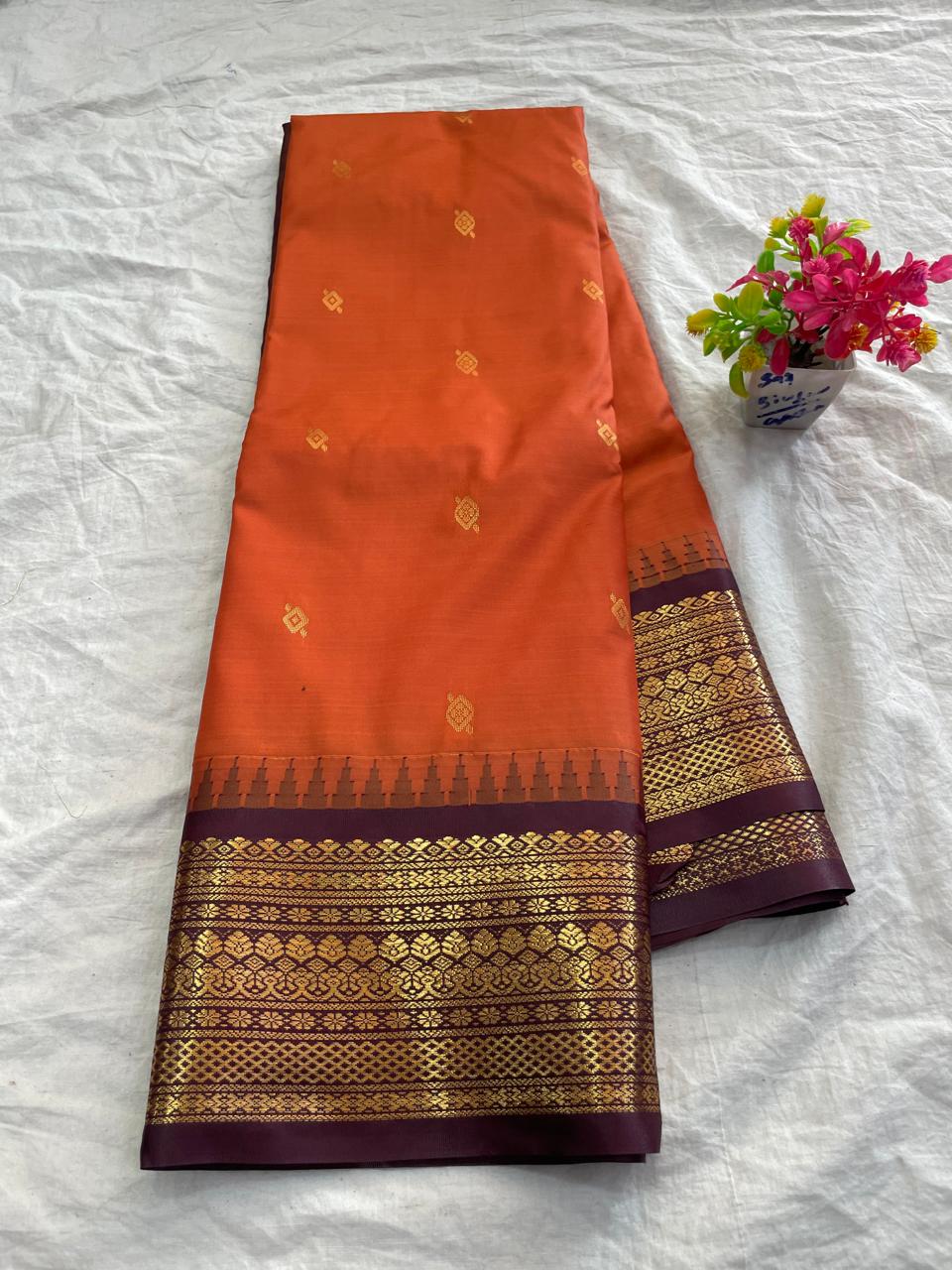 🍁Type: Gadwal Mixed Silk With Blouse Sarees.