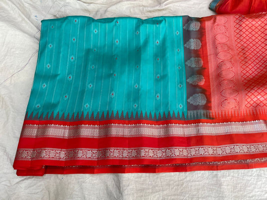 🍁Gadwal Pure Pattu Gap Border With Blouse Sarees.