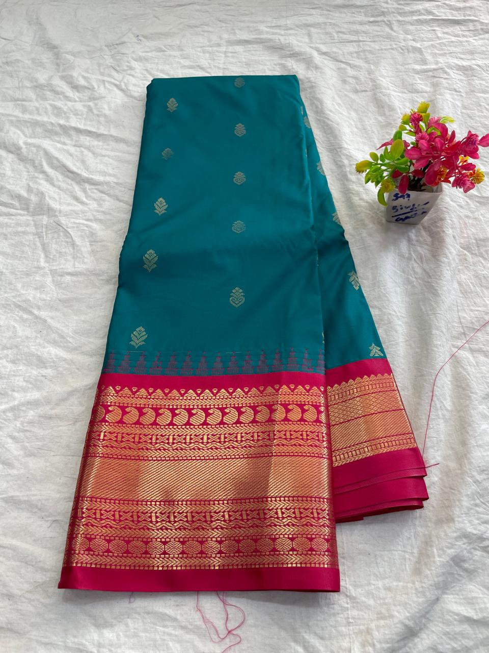 🍁Type: Gadwal Mixed Silk With Blouse Sarees.