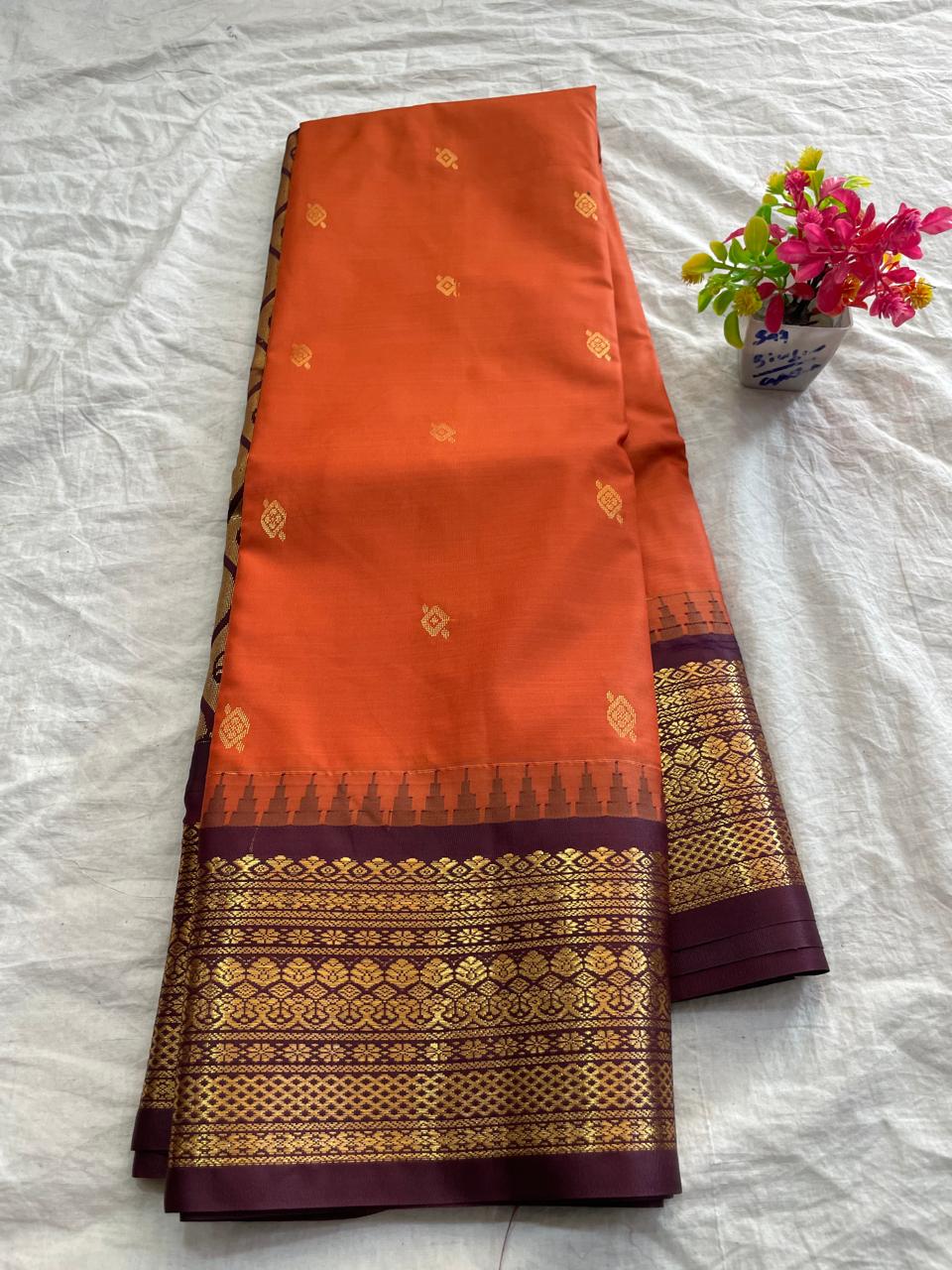 🍁Type: Gadwal Mixed Silk With Blouse Sarees.