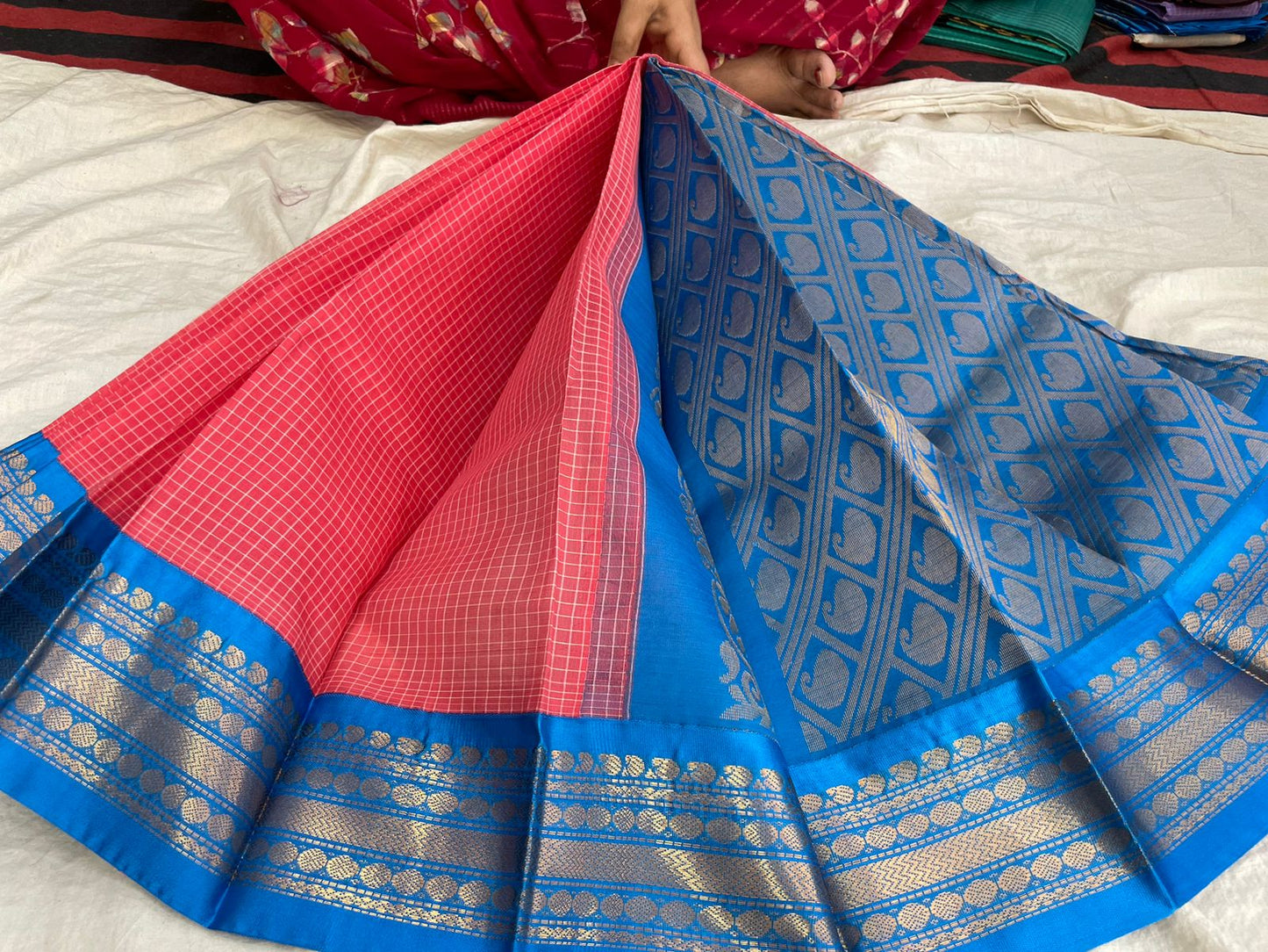 🍁Type: Gadwal Pure Cotton With Out Blouse Sarees.