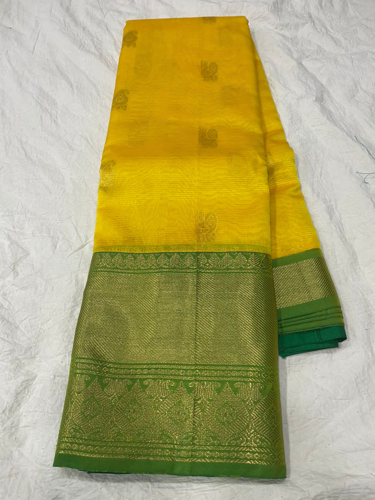 🍁Type: Mangalagiri Sico Pattu Butta With Blouse Sarees.