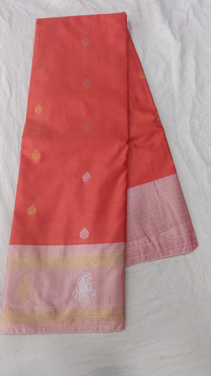 🌲Type: Gadwal Sico Cotton Boder Butta With Blouse Sarees.