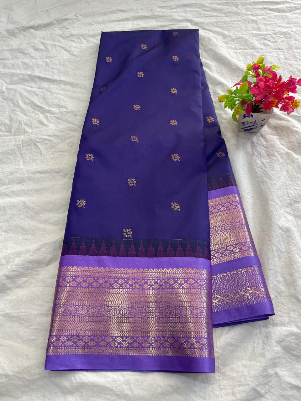 🍁Type: Gadwal Mixed Silk With Blouse Sarees.