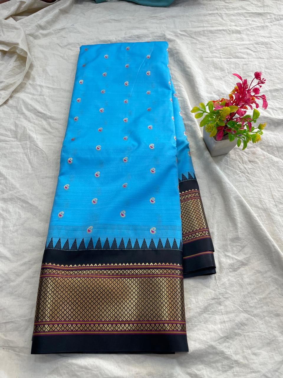 🍁Type: Gadwal Mixed Silk Paithani Pallu With Blouse Sarees.