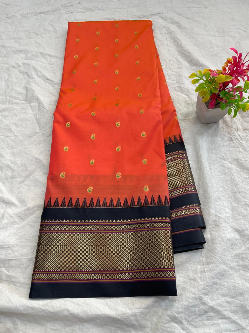 🍁Type: Gadwal Mixed Silk Paithani Pallu With Blouse Sarees.