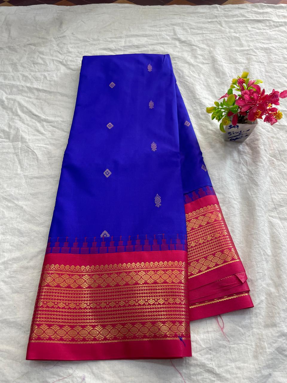 🍁Type: Gadwal Mixed Silk With Blouse Sarees.