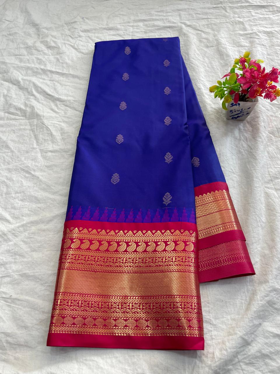 🍁Type: Gadwal Mixed Silk With Blouse Sarees.