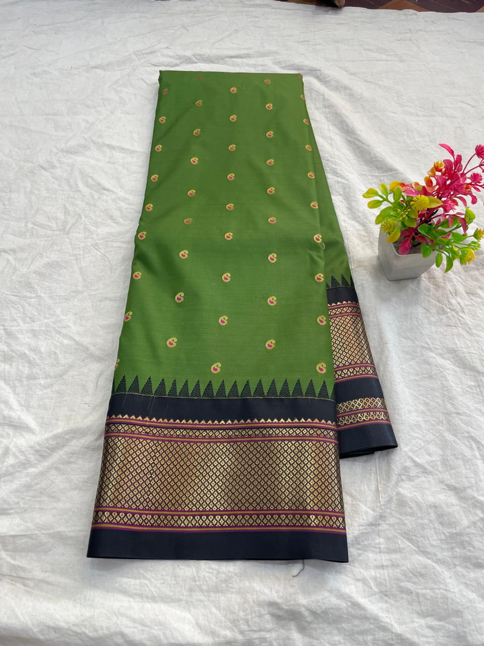 🍁Type: Gadwal Mixed Silk Paithani Pallu With Blouse Sarees.