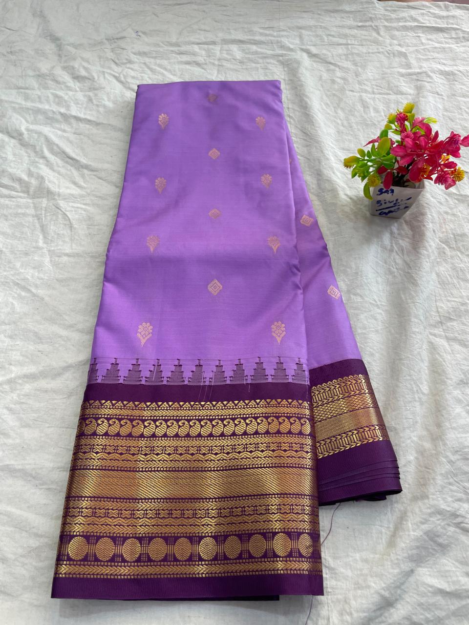 🍁Type: Gadwal Mixed Silk With Blouse Sarees.