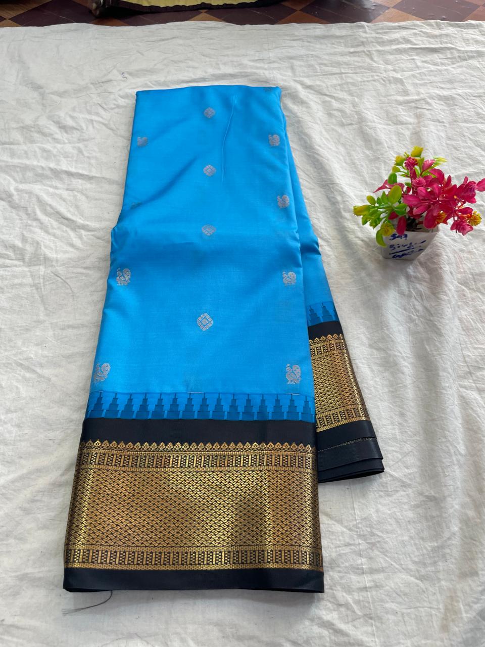 🍁Type: Gadwal Mixed Silk With Blouse Sarees.