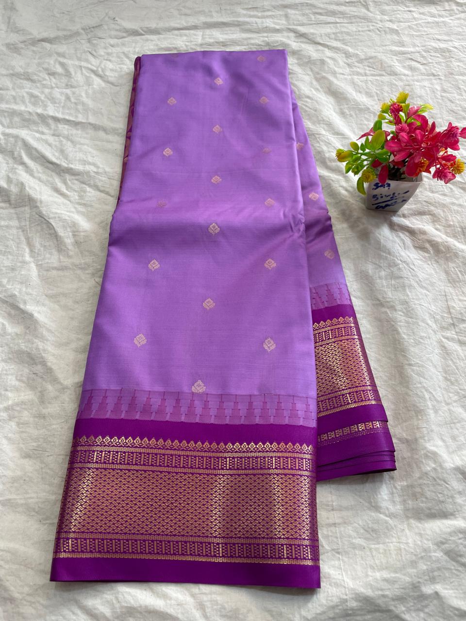 🍁Type: Gadwal Mixed Silk With Blouse Sarees.