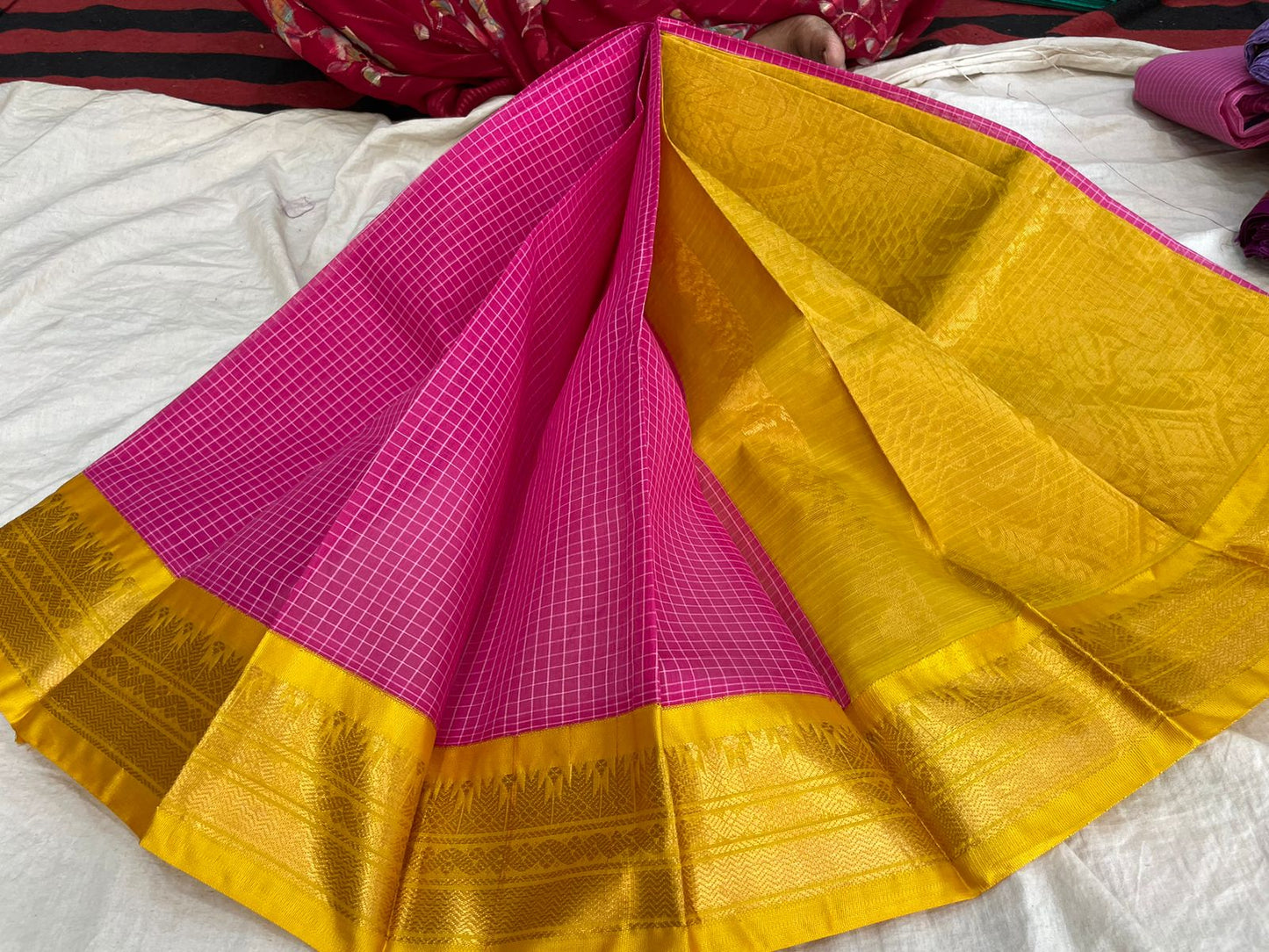 🍁Type: Gadwal Pure Cotton With Out Blouse Sarees.