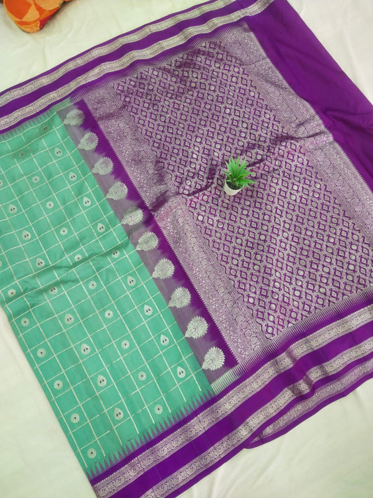 🍁Gadwal Pure Pattu Gap Border With Blouse Sarees.